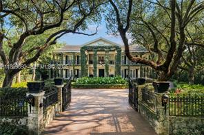 612 Sunset Dr, Coral Gables, FL 33143